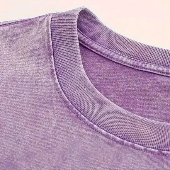 ‘Chillin like a Felon’ Trump Oversized Tee Shirt - Picture 2 of 4